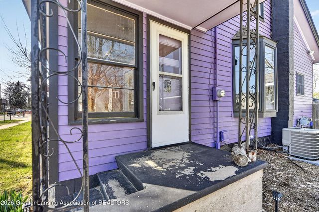 206 W Shepherd Street, Charlotte, MI 48813