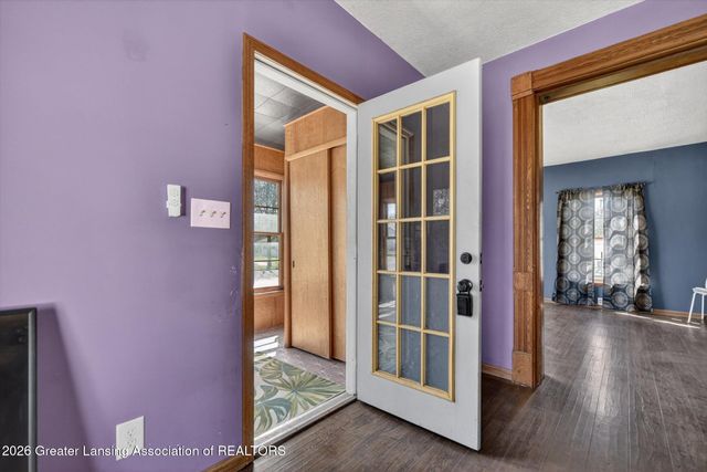 206 W Shepherd Street, Charlotte, MI 48813