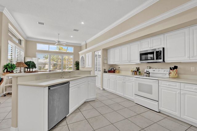 2065 SW Bradford Place, Palm City, FL 34990