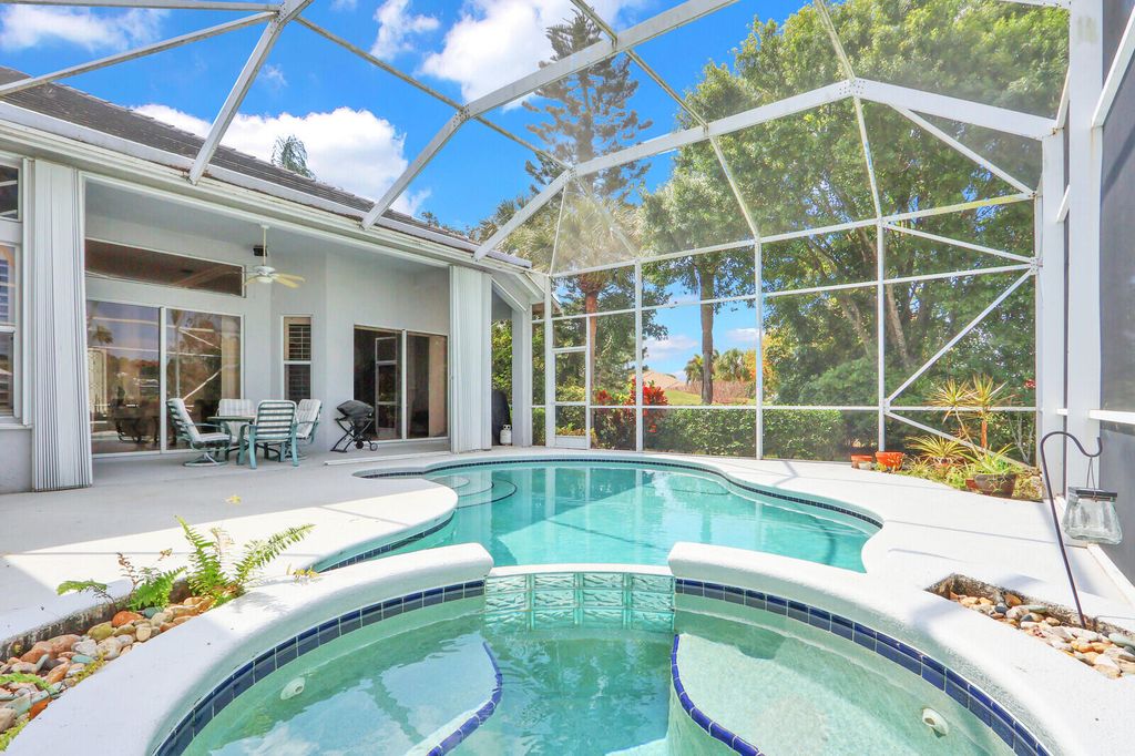 2065 SW Bradford Place, Palm City, FL 34990