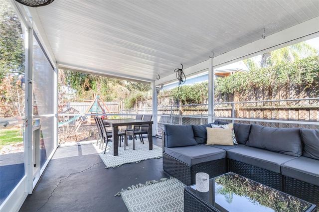 315 W LAMBRIGHT STREET, Tampa, FL 33604