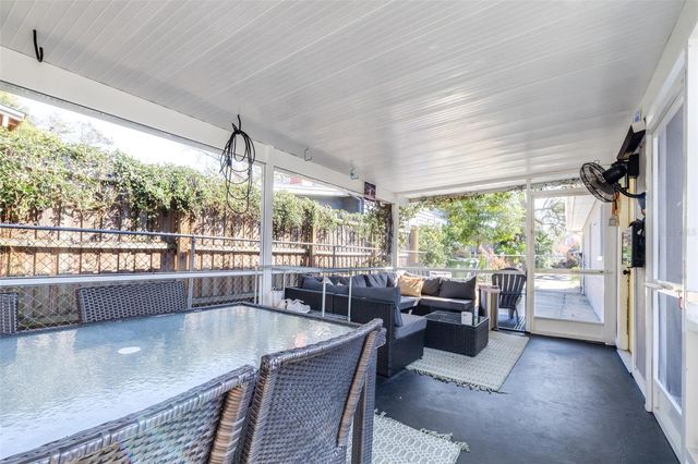 315 W LAMBRIGHT STREET, Tampa, FL 33604