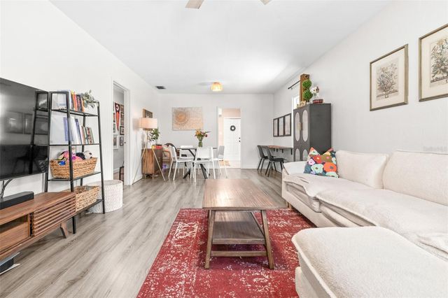 315 W LAMBRIGHT STREET, Tampa, FL 33604