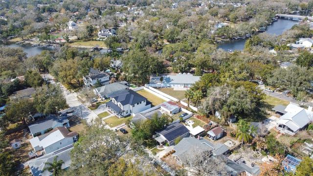 315 W LAMBRIGHT STREET, Tampa, FL 33604