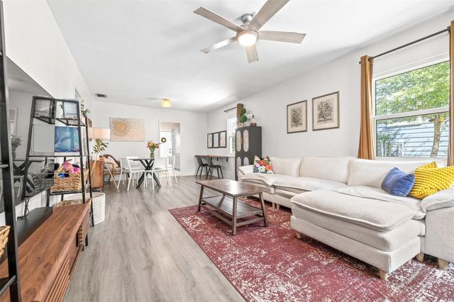 315 W LAMBRIGHT STREET, Tampa, FL 33604