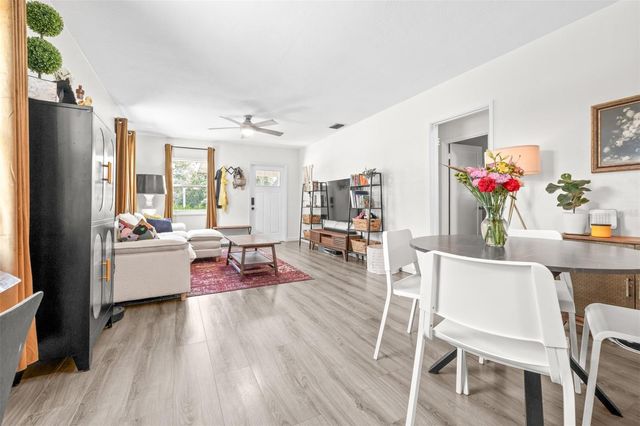 315 W LAMBRIGHT STREET, Tampa, FL 33604