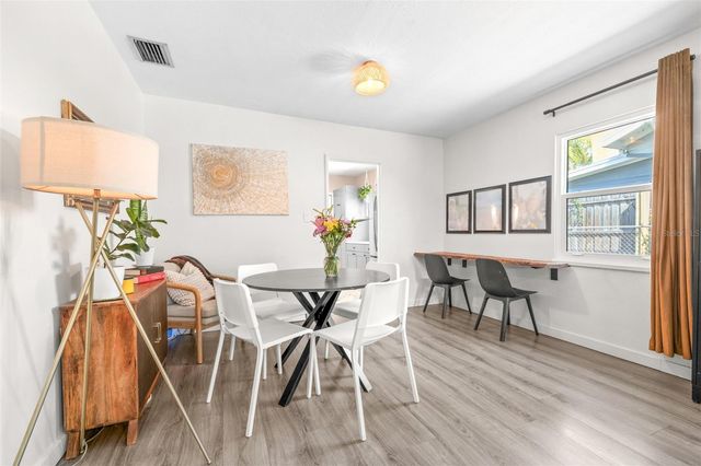 315 W LAMBRIGHT STREET, Tampa, FL 33604