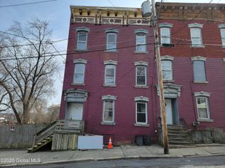 30 Stephen Street, Albany, NY 12202