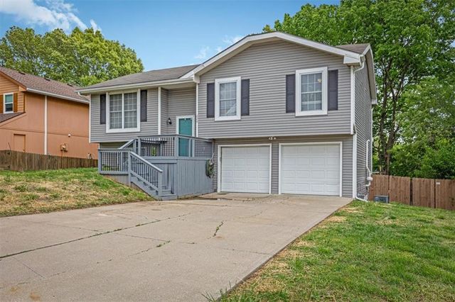 220 Debra Street, Lansing, KS 66043