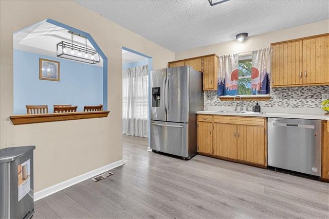 220 Debra Street, Lansing, KS 66043