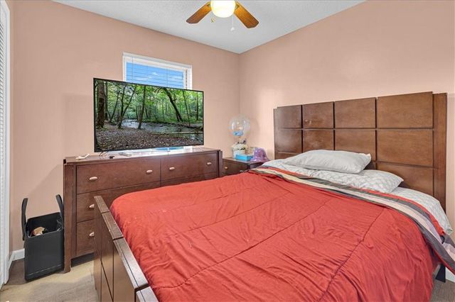 220 Debra Street, Lansing, KS 66043