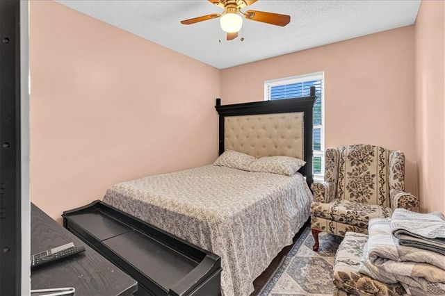 220 Debra Street, Lansing, KS 66043