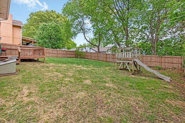 220 Debra Street, Lansing, KS 66043