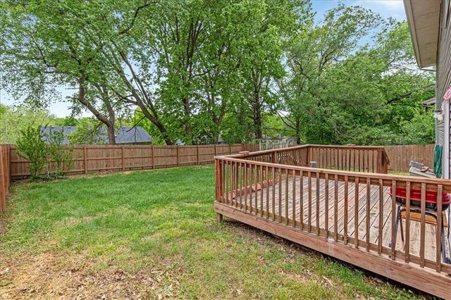 220 Debra Street, Lansing, KS 66043