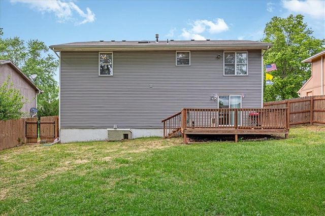 220 Debra Street, Lansing, KS 66043