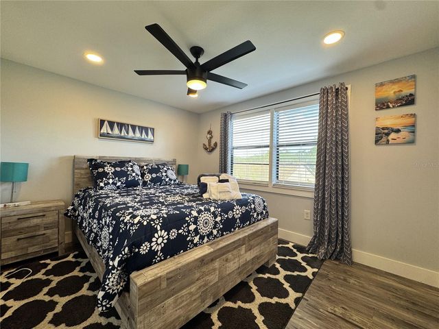 2722 49TH AVENUE W 2722, Bradenton, FL 34207