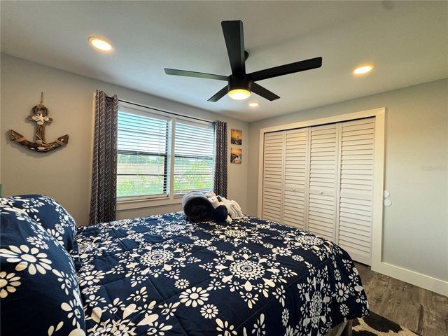 2722 49TH AVENUE W 2722, Bradenton, FL 34207