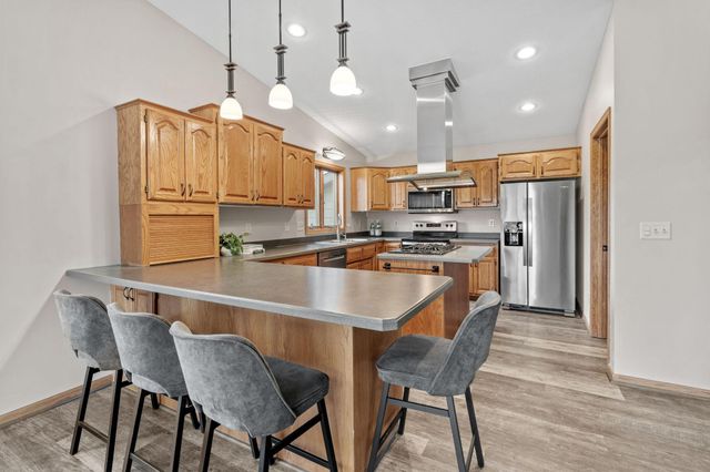 804 Grant Avenue, Hudson, WI 54016