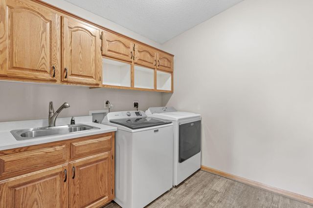 804 Grant Avenue, Hudson, WI 54016
