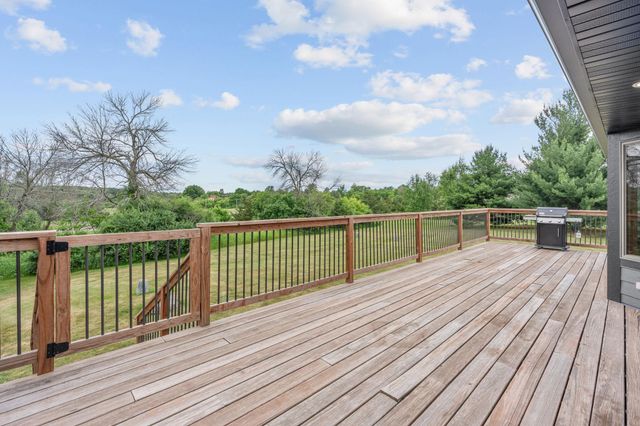 804 Grant Avenue, Hudson, WI 54016