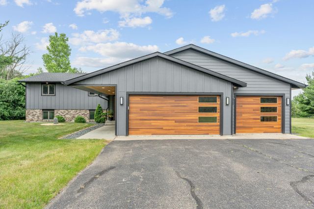 804 Grant Avenue, Hudson, WI 54016