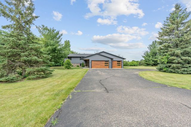 804 Grant Avenue, Hudson, WI 54016
