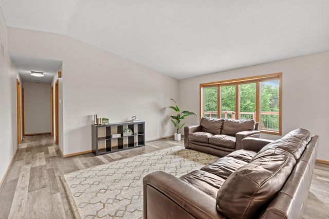 804 Grant Avenue, Hudson, WI 54016