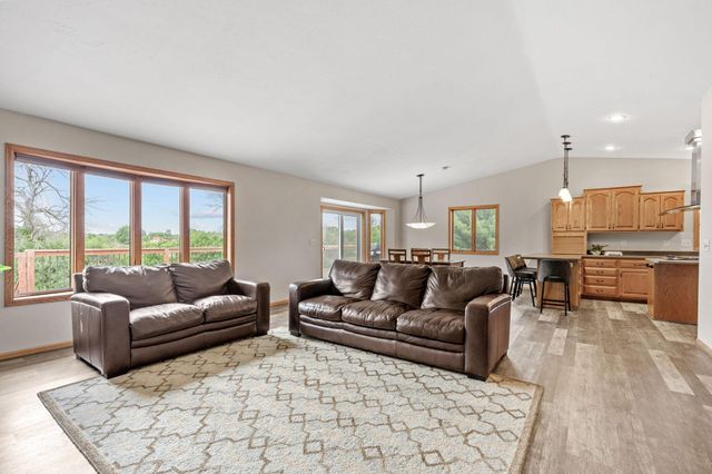 804 Grant Avenue, Hudson, WI 54016