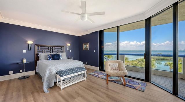 2110 HARBOURSIDE DRIVE 536, Longboat Key, FL 34228