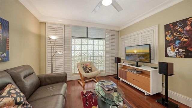 2110 HARBOURSIDE DRIVE 536, Longboat Key, FL 34228