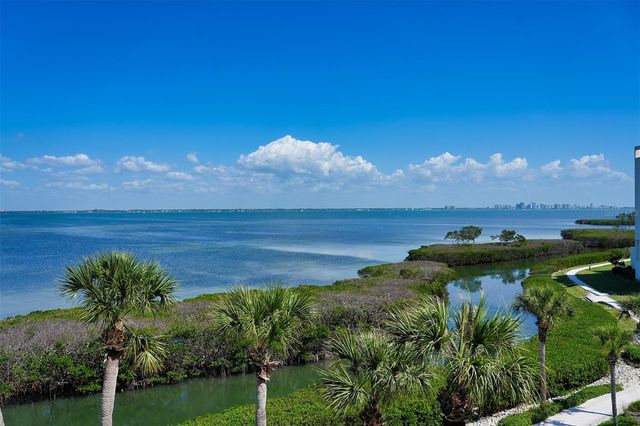 2110 HARBOURSIDE DRIVE 536, Longboat Key, FL 34228