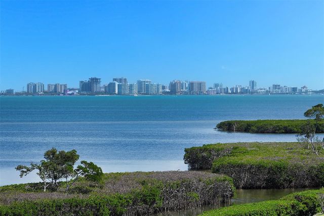 2110 HARBOURSIDE DRIVE 536, Longboat Key, FL 34228