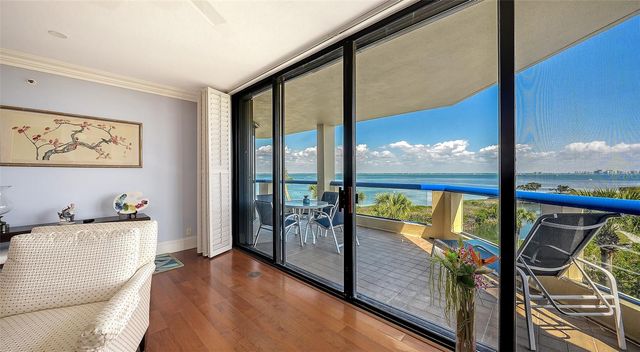 2110 HARBOURSIDE DRIVE 536, Longboat Key, FL 34228