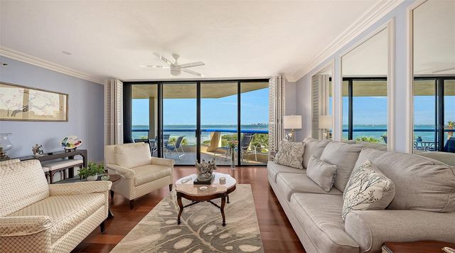 2110 HARBOURSIDE DRIVE 536, Longboat Key, FL 34228