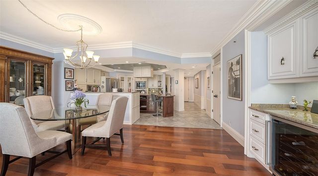 2110 HARBOURSIDE DRIVE 536, Longboat Key, FL 34228