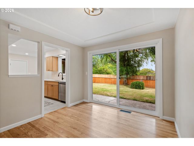 64 Nw FLORENCE Ave, Gresham, OR 97030