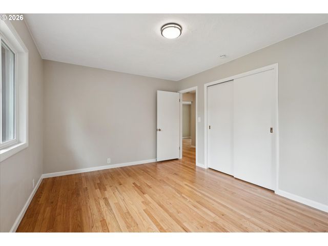 64 Nw FLORENCE Ave, Gresham, OR 97030