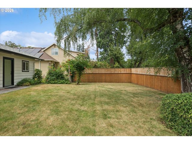 64 Nw FLORENCE Ave, Gresham, OR 97030