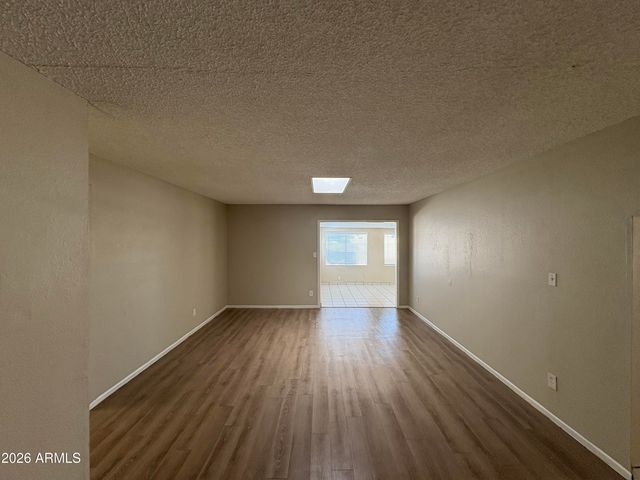 5256 W CHOLLA Street, Glendale, AZ 85304