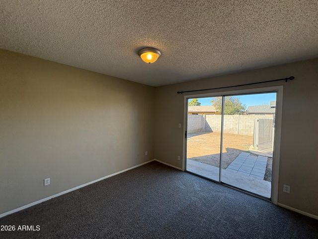 5256 W CHOLLA Street, Glendale, AZ 85304