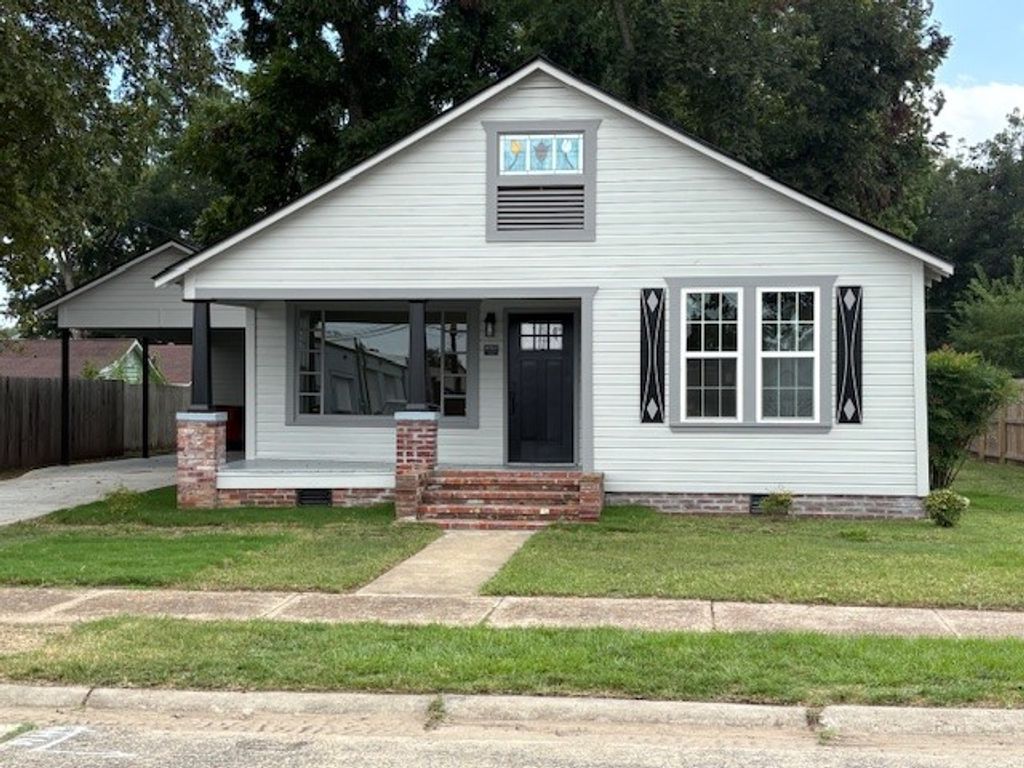 105 Pecan Street, Dardanelle, AR 72834