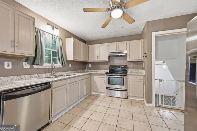 2069 Bedford Court, Lithonia, GA 30058