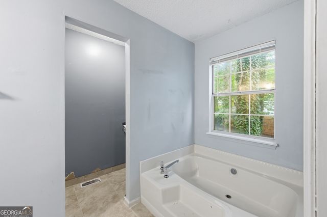 2069 Bedford Court, Lithonia, GA 30058