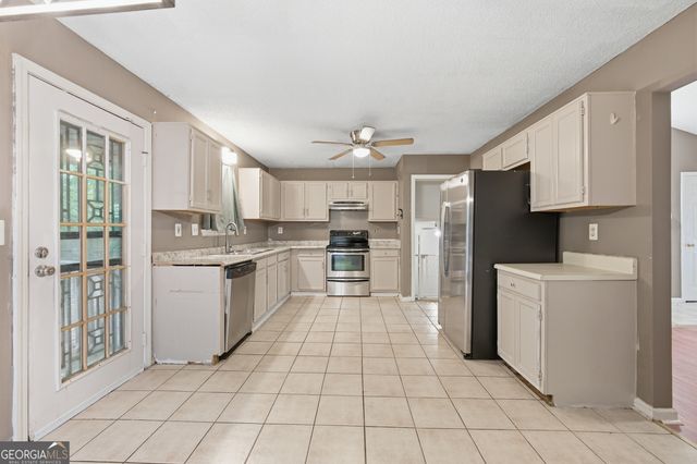 2069 Bedford Court, Lithonia, GA 30058