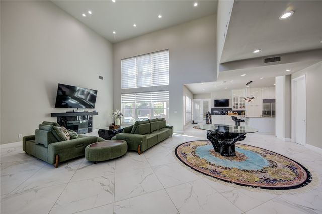 6604 Myrtle Beach Drive, Plano, TX 75093