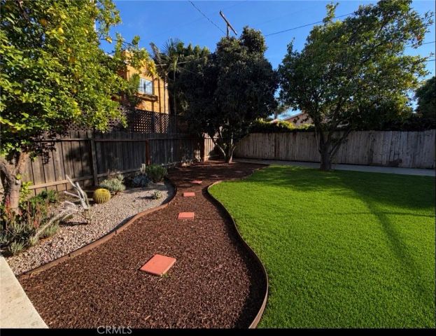 15224 La Maida, Sherman Oaks, CA 91403