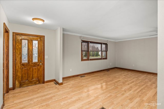 1652 Hilda Drive, Lake Holiday, IL 60548