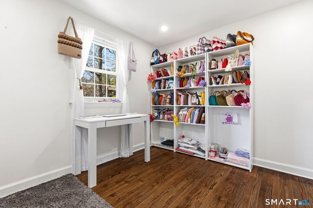 21 West Rocks Road, Norwalk, CT 06851