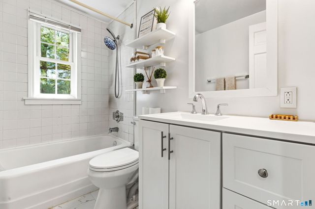 21 West Rocks Road, Norwalk, CT 06851