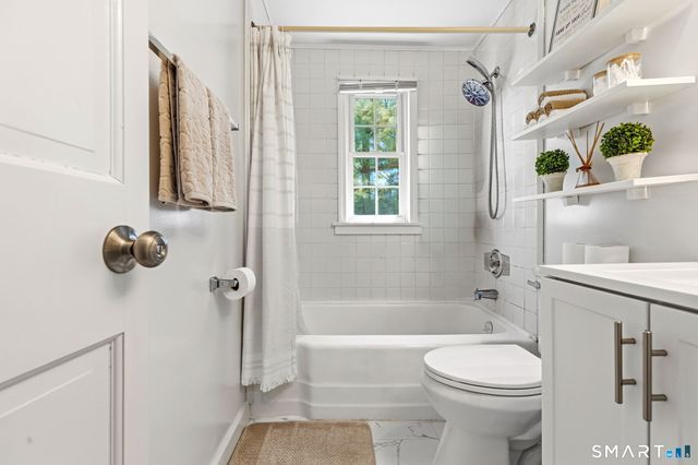 21 West Rocks Road, Norwalk, CT 06851